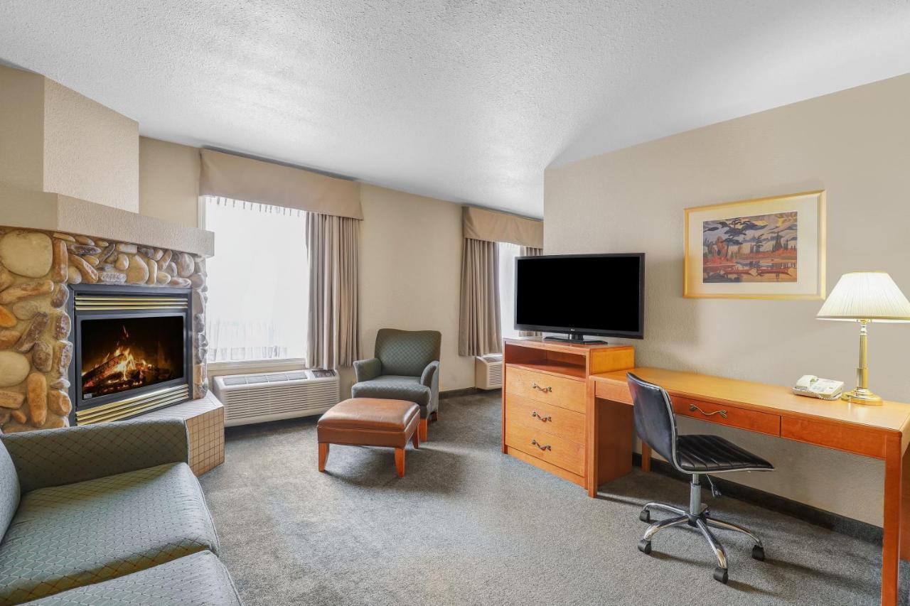 Hotel Days By Wyndham Red Deer